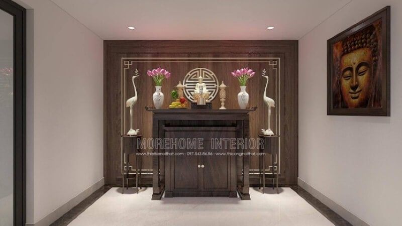 Ánh sáng là một yếu tố thiết yếu trong phong thủy phòng thờ, vì vậy thiết kế phòng thờ nên bố trí đèn âm trần đơn giản và bố trí hai bên để ánh sáng tỏa đều không gian mà không chiếu thẳng người khấn.
